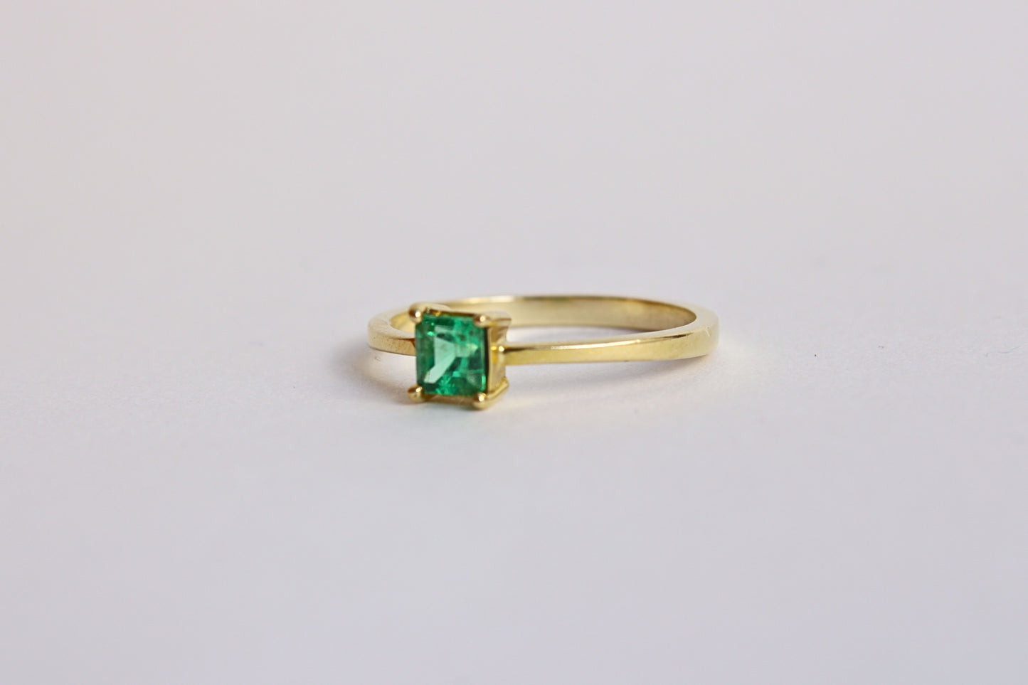ANILLO CORA