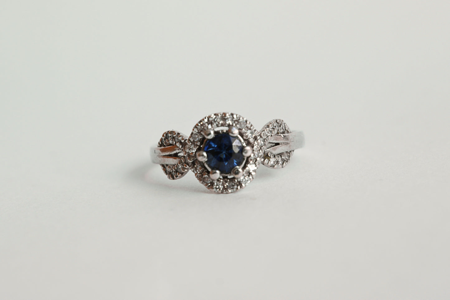 ANILLO TRINA