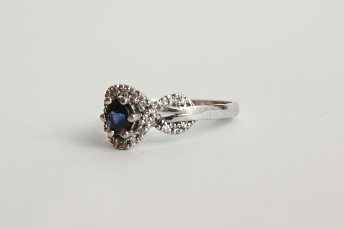 ANILLO TRINA